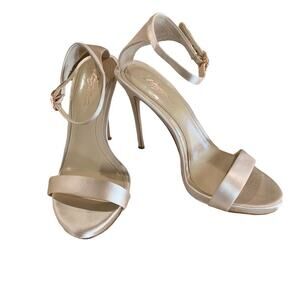 Imagine by Vince camuto shoes stiletto heels. Blush satin like  fabric size 7